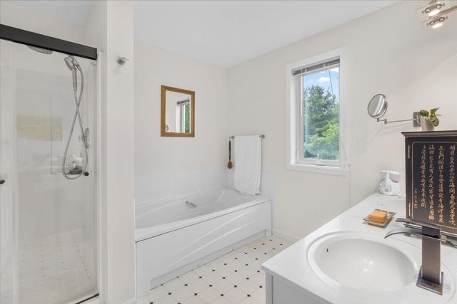 278 Brennan Woods Drive, Williston, VT 05495