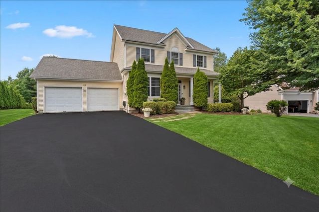 278 Brennan Woods Drive, Williston, VT 05495