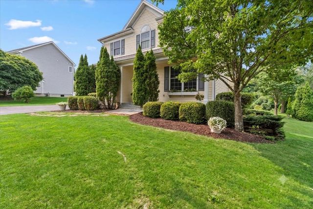 278 Brennan Woods Drive, Williston, VT 05495