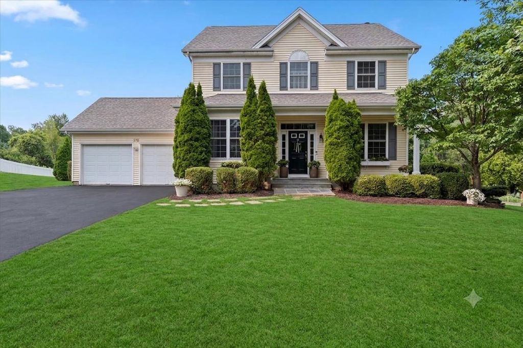 278 Brennan Woods Drive, Williston, VT 05495