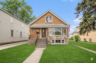5232 S Lotus Avenue, Chicago, IL 60638