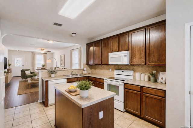 4011 Ashleaf Pecan, San Antonio, TX 78261