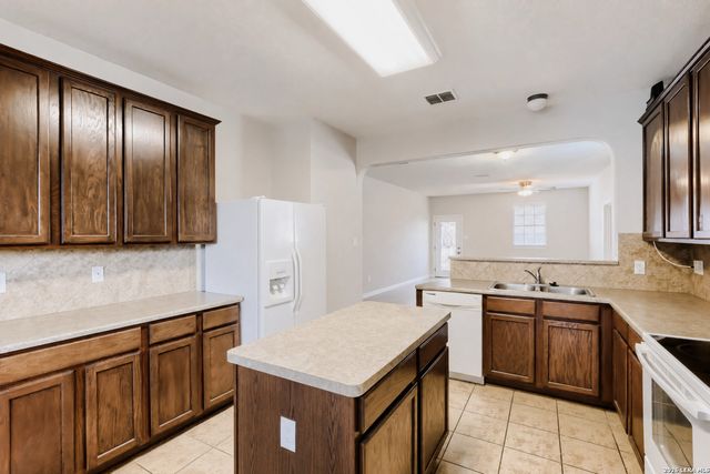 4011 Ashleaf Pecan, San Antonio, TX 78261