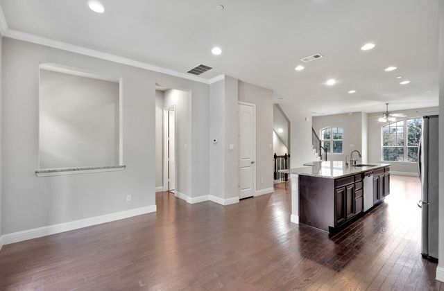 6435 Las Colinas Boulevard, Irving, TX 75039