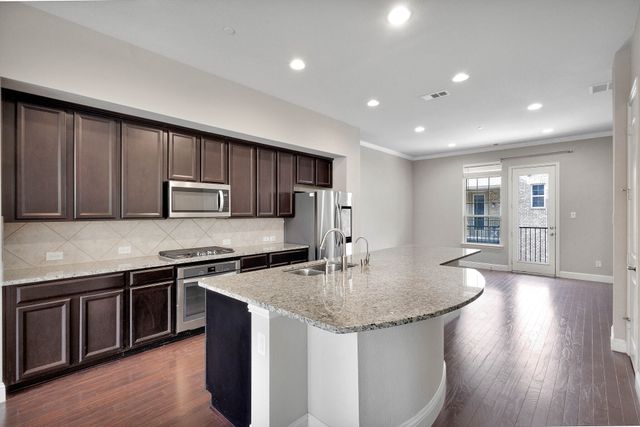 6435 Las Colinas Boulevard, Irving, TX 75039