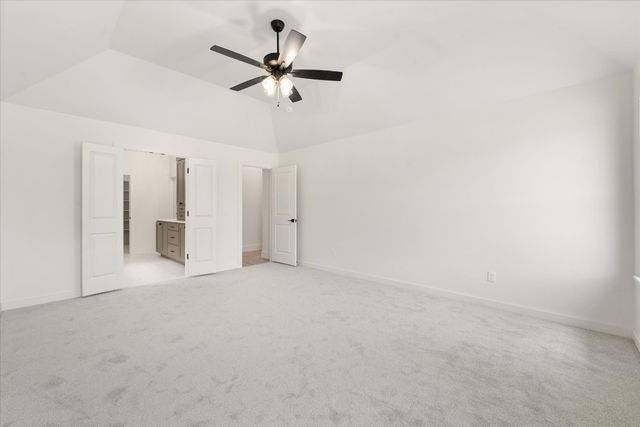5001 Vine Cliff Road, Mustang, OK 73064