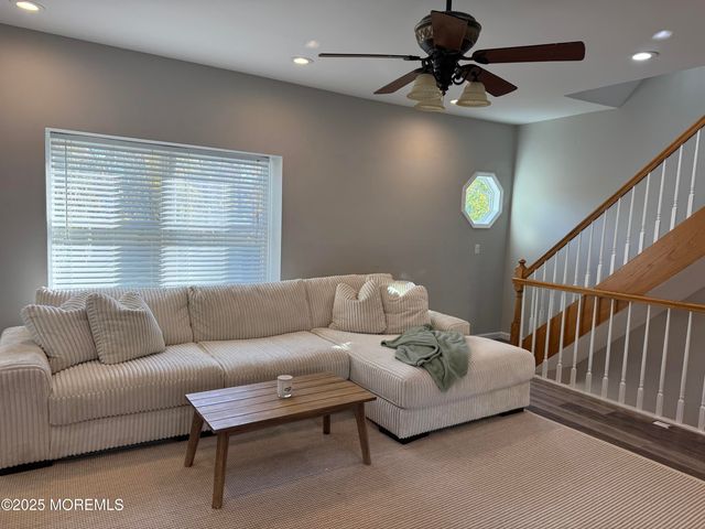 28 Melrose Drive 410, Toms River, NJ 08753