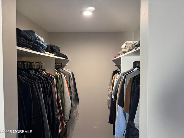 28 Melrose Drive 410, Toms River, NJ 08753