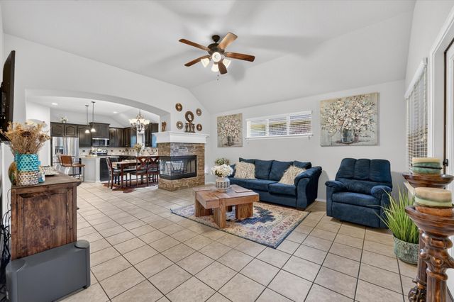 220 Carson Drive, Waxahachie, TX 75167