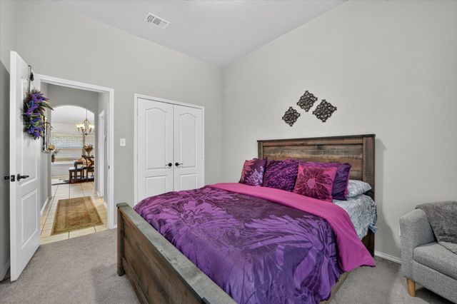 220 Carson Drive, Waxahachie, TX 75167