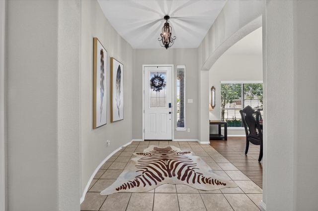 220 Carson Drive, Waxahachie, TX 75167
