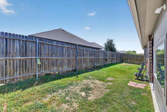 220 Carson Drive, Waxahachie, TX 75167