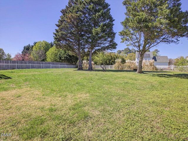 108 Teal Lake Drive, Holly Springs, NC 27540