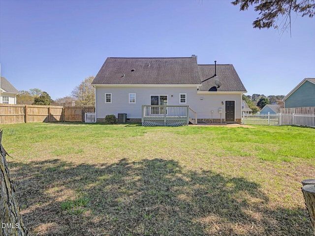 108 Teal Lake Drive, Holly Springs, NC 27540