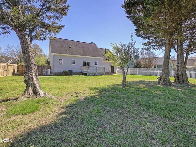 108 Teal Lake Drive, Holly Springs, NC 27540