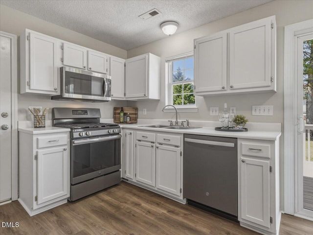 108 Teal Lake Drive, Holly Springs, NC 27540