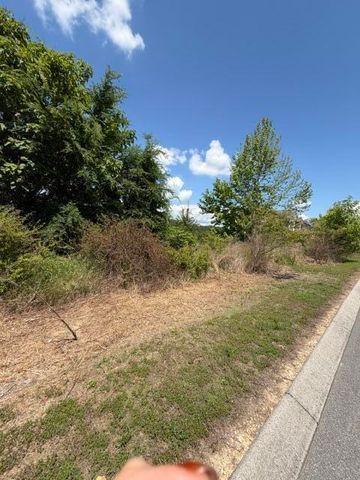 2118+2112 Short Leaf Lane, Soddy Daisy, TN 37379