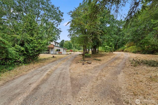 204 Murray Street, Oakville, WA 98568