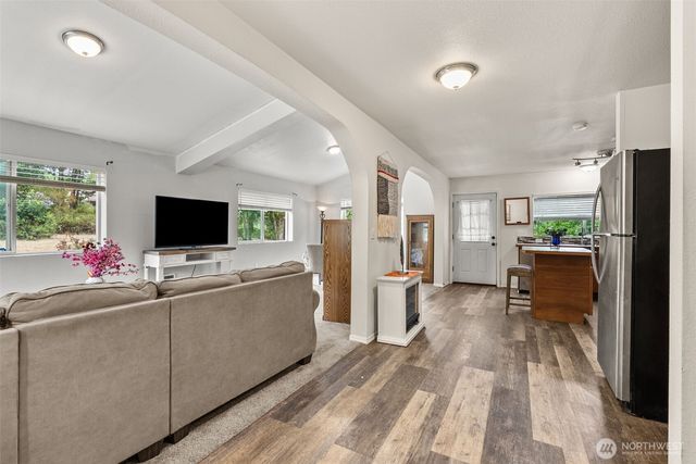 204 Murray Street, Oakville, WA 98568