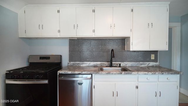 817 W 5th Street, 2, Joplin, MO 64801