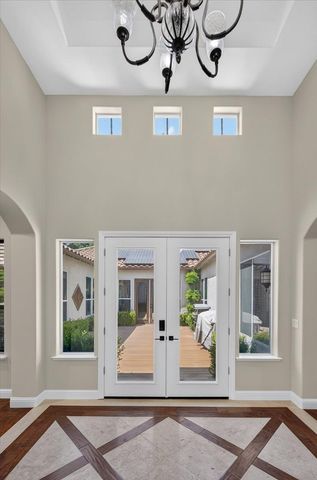 633 W Richmond Avenue, Clovis, CA 93619