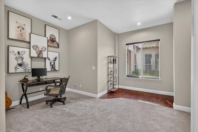633 W Richmond Avenue, Clovis, CA 93619