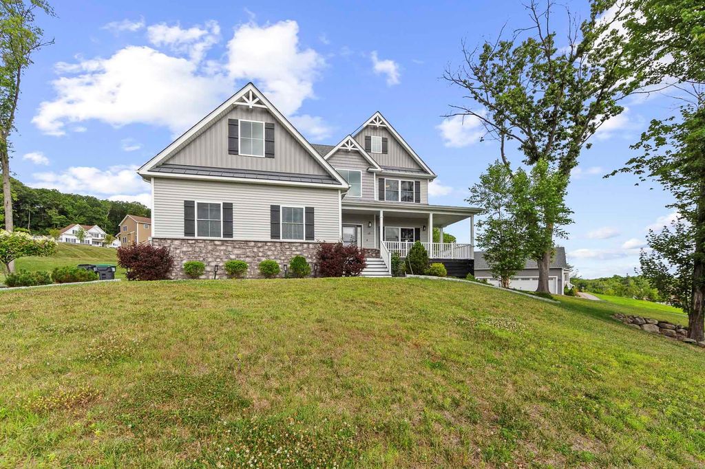 15 Debra Lane, New Windsor, NY 12553