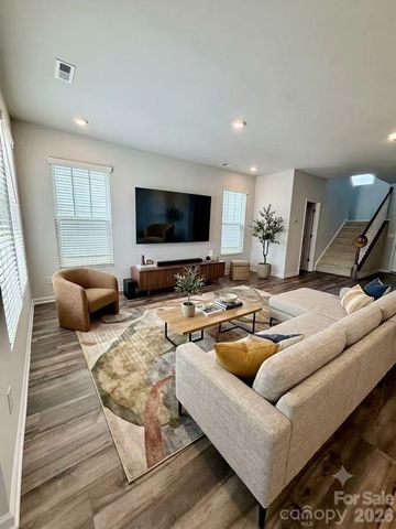 325 Johnston Drive, Pineville, NC 28134