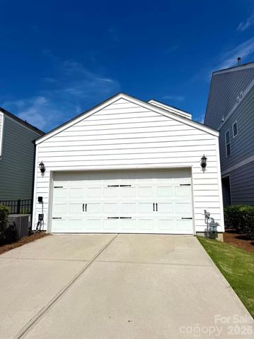 325 Johnston Drive, Pineville, NC 28134