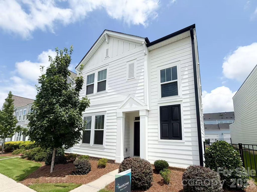 325 Johnston Drive, Pineville, NC 28134
