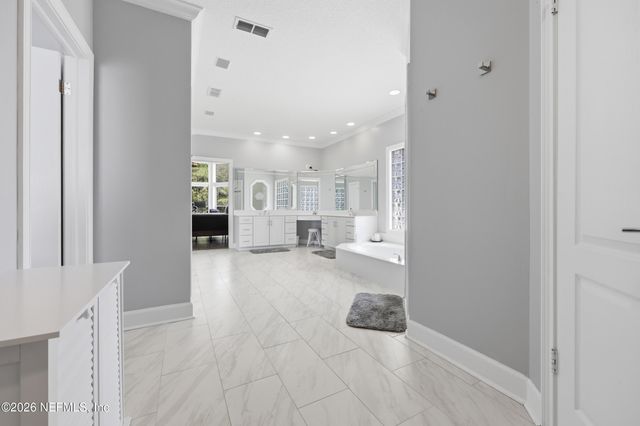 9911 CHELSEA LAKE Road, Jacksonville, FL 32256