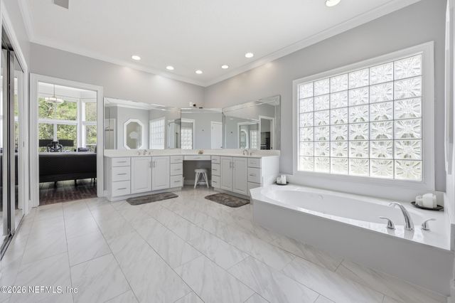 9911 CHELSEA LAKE Road, Jacksonville, FL 32256