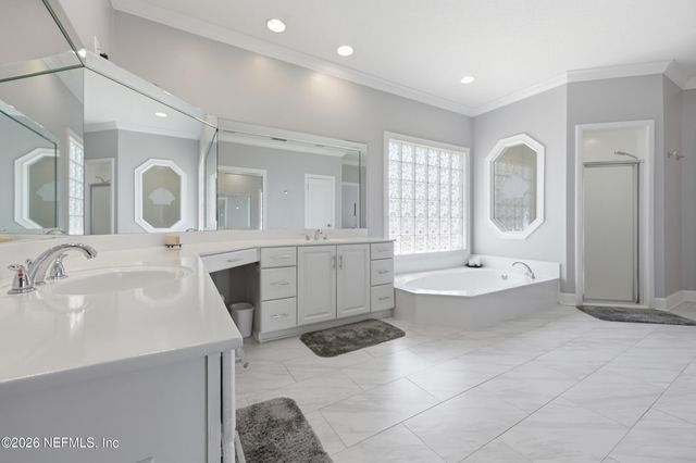 9911 CHELSEA LAKE Road, Jacksonville, FL 32256