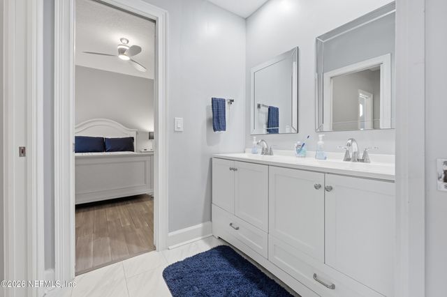 9911 CHELSEA LAKE Road, Jacksonville, FL 32256