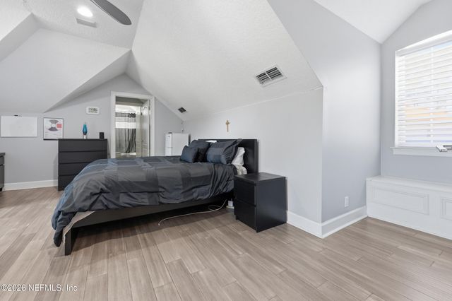 9911 CHELSEA LAKE Road, Jacksonville, FL 32256