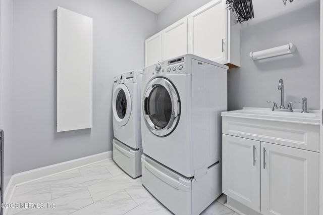 9911 CHELSEA LAKE Road, Jacksonville, FL 32256