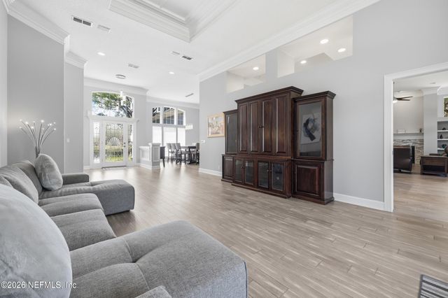 9911 CHELSEA LAKE Road, Jacksonville, FL 32256