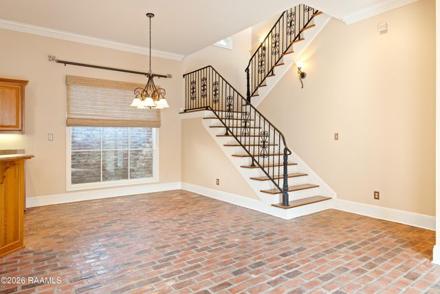 100 Roswell Crossing, Lafayette, LA 70508