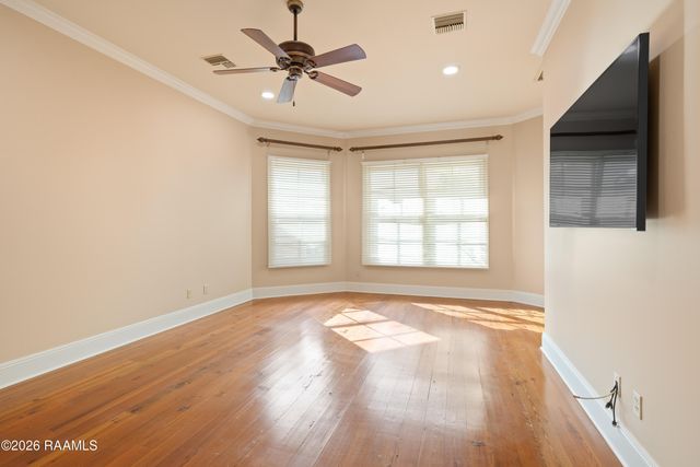 100 Roswell Crossing, Lafayette, LA 70508