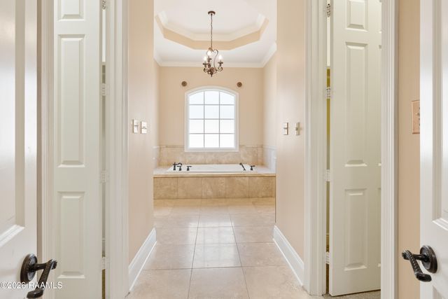 100 Roswell Crossing, Lafayette, LA 70508