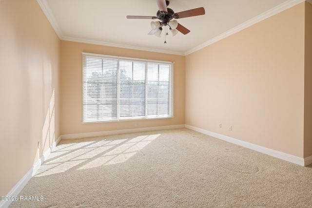 100 Roswell Crossing, Lafayette, LA 70508