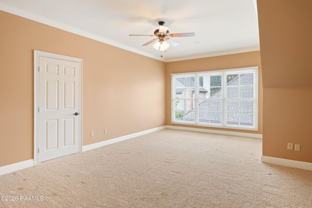 100 Roswell Crossing, Lafayette, LA 70508