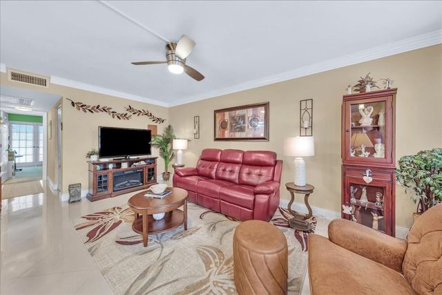 2047 WOLVERTON C, Boca Raton, FL 33434