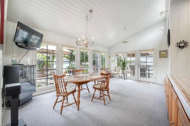 2301 Ivy Rd, Oceanside, CA 92054