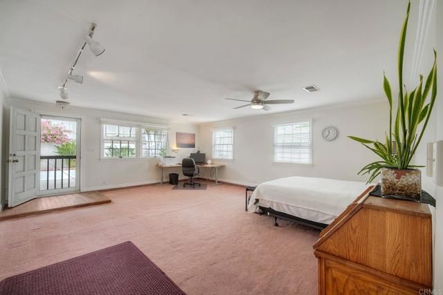 2301 Ivy Rd, Oceanside, CA 92054