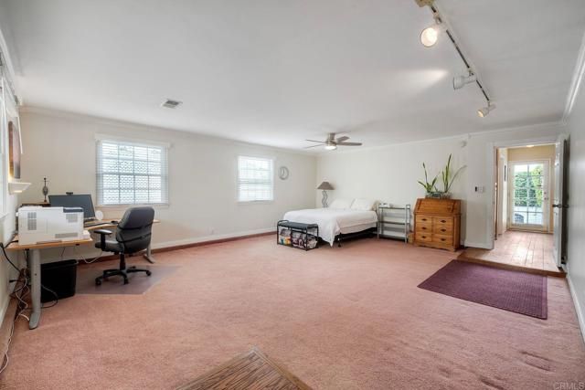 2301 Ivy Rd, Oceanside, CA 92054