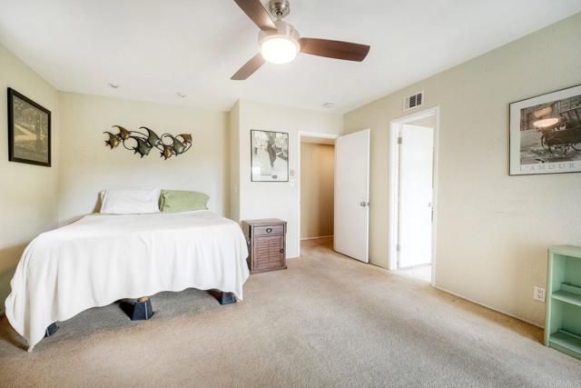 2301 Ivy Rd, Oceanside, CA 92054