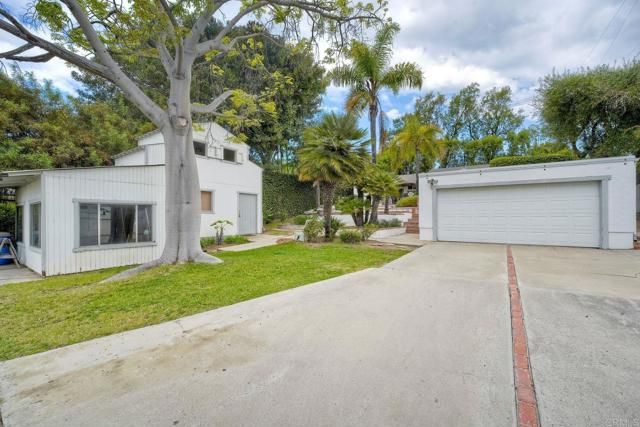2301 Ivy Rd, Oceanside, CA 92054