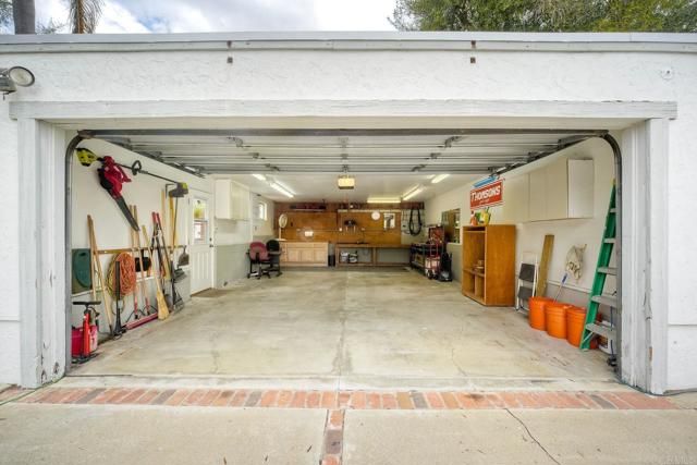 2301 Ivy Rd, Oceanside, CA 92054