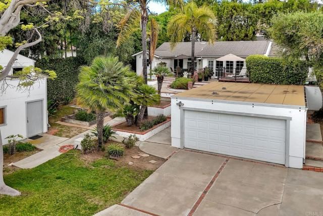 2301 Ivy Rd, Oceanside, CA 92054